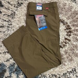 Coleman Men's Cargo Pants in Olive Brown